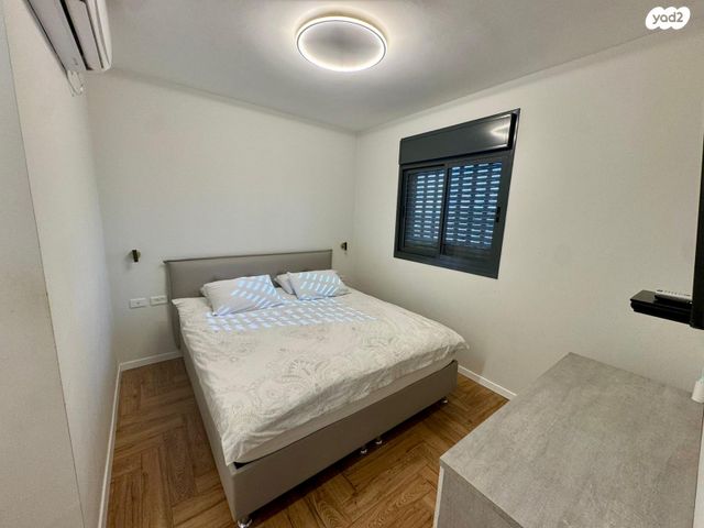 דירה, יצחק שדה 15, דרום מערב ותיק, בת ים