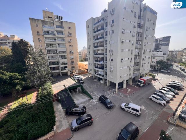 דירה, יהודה הלוי, גרין ועם, חולון