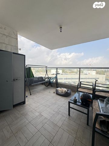 דירה, דני מס, המרכז האזרחי, רמלה