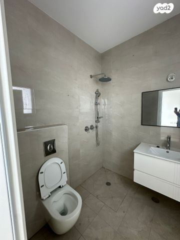 גג/ פנטהאוז, מרכז העיר דרום, נתניה