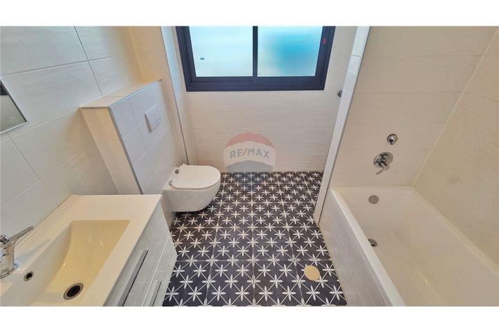 דירה, ראול ולנברג, נווה שרת, תל אביב יפו