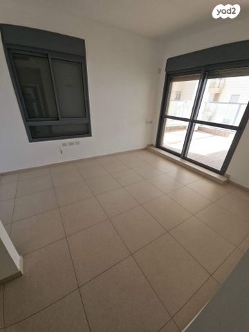 דירה, בני בנימין 51, נתניה