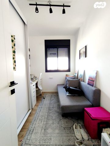 דירה, שכונת בן גוריון, מרכז העיר ג', רמת גן