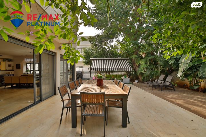 דו משפחתי, קרית קריניצי, רמת גן