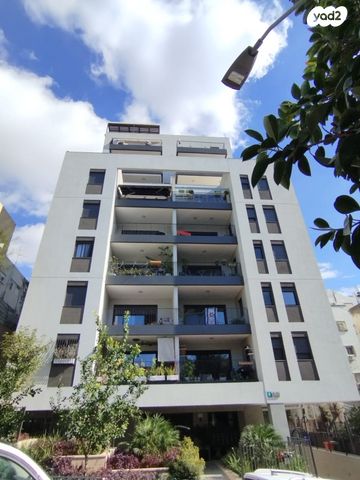 דירה, שכונת בן גוריון, מרכז העיר ג', רמת גן