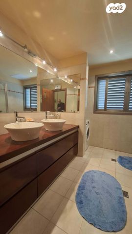 בית פרטי/ קוטג', שאול זילברמן, מקוב, רחובות