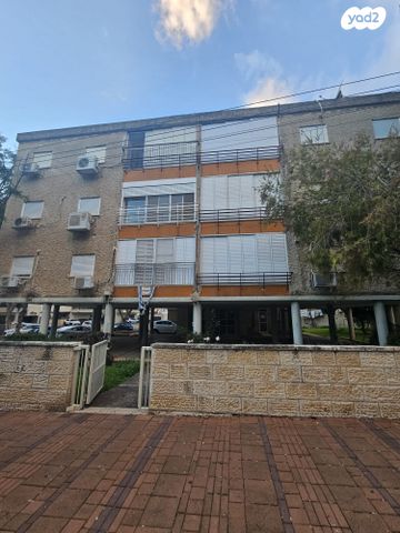 דירה, קרית אתא