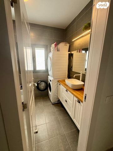 דירה, יצחק שדה 15, דרום מערב ותיק, בת ים