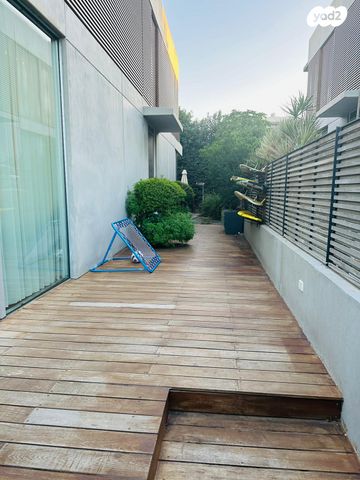 בית פרטי/ קוטג', מול הים 8, ארסוף, ארסוף