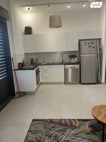 דירת גן, אסף 30, חרוזים, רמת גן