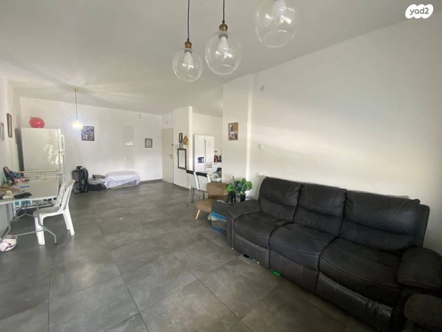 דירת גן, מצפה העמק, מגדל העמק