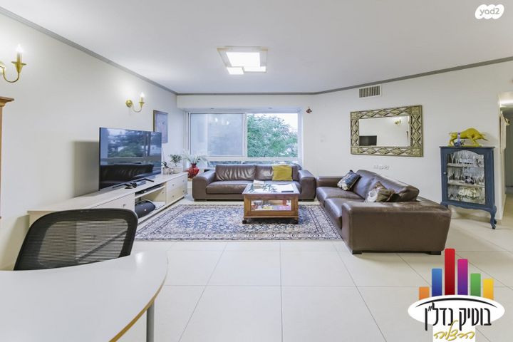 בן גוריון 42