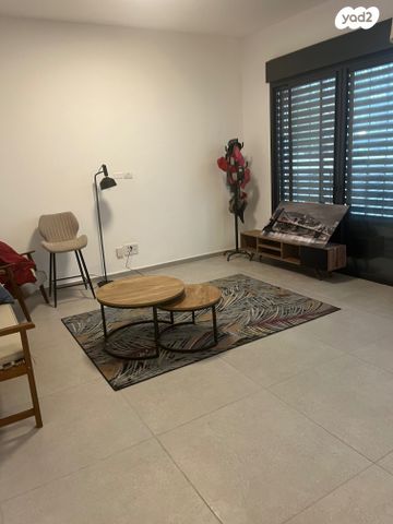 דירת גן, אסף 30, חרוזים, רמת גן