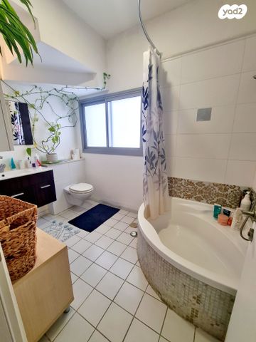 דירה, החי"ל, נגבה, רמת גן