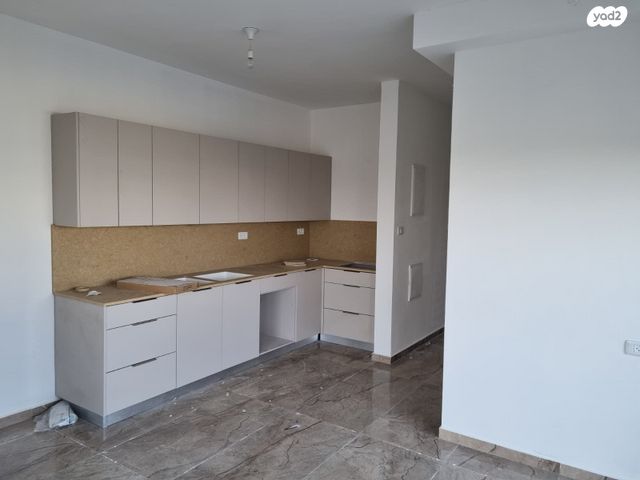 דירה, נתן אלבז, רובע ו', אשדוד