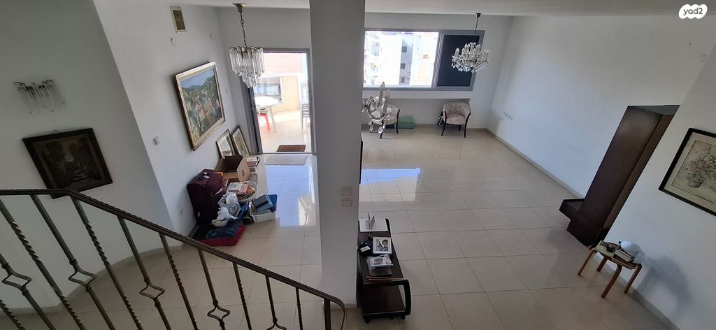 גג/ פנטהאוז, כצנלסון, ראשון לציון