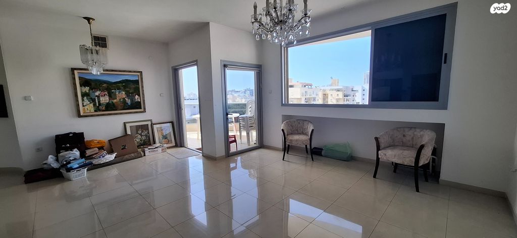 גג/ פנטהאוז, כצנלסון, ראשון לציון