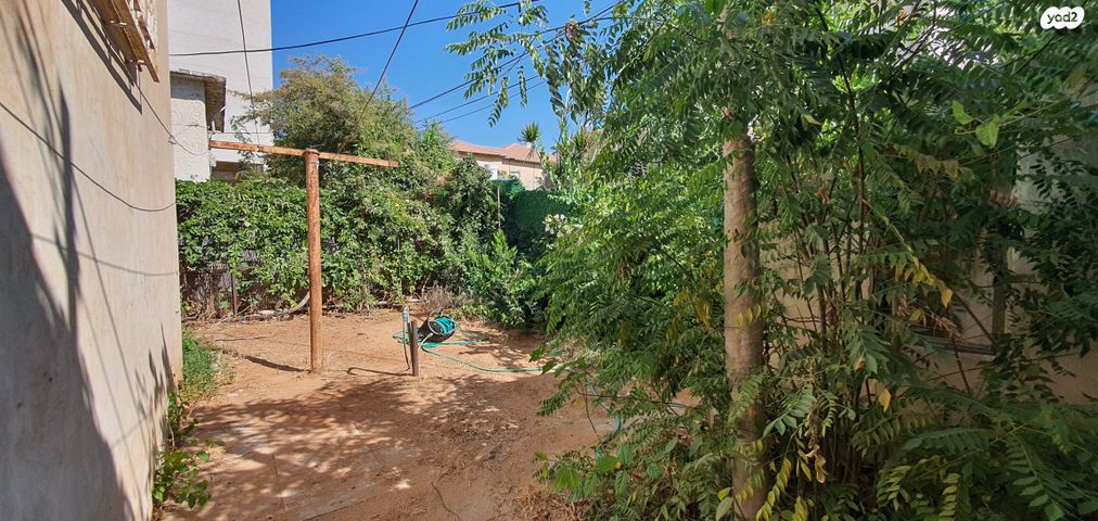 דירת גן, החי"ל, נגבה, רמת גן