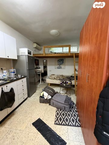 אוריאל אקוסטה 