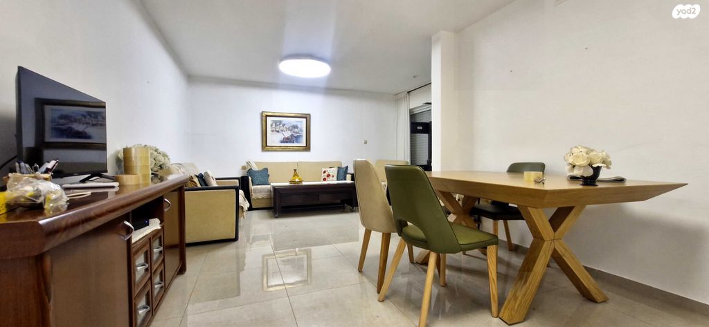 דירת גן, סיירת גולני, פסגת זאב, ירושלים