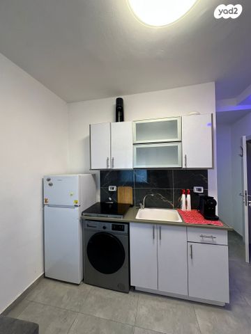 דוד רזיאל 56