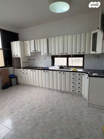 דירה, דרך משה דיין, ביצרון ורמת ישראל, תל אביב יפו