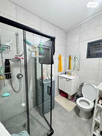 דירה, א.ד. גורדון, קרית ים