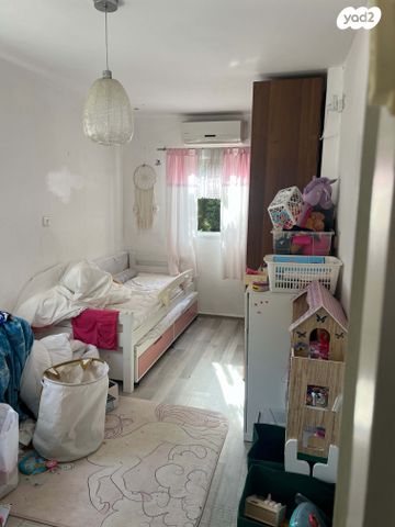 דירה, הרצליה