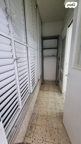 דירה, הקונגרס, רסקו א', חולון