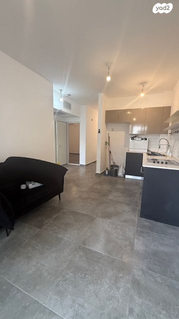 דירה, הרב יצחק ידידיה פרנקל, פלורנטין, תל אביב יפו