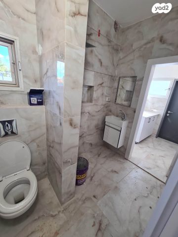 בית פרטי/ קוטג', פרדס חנה כרכור