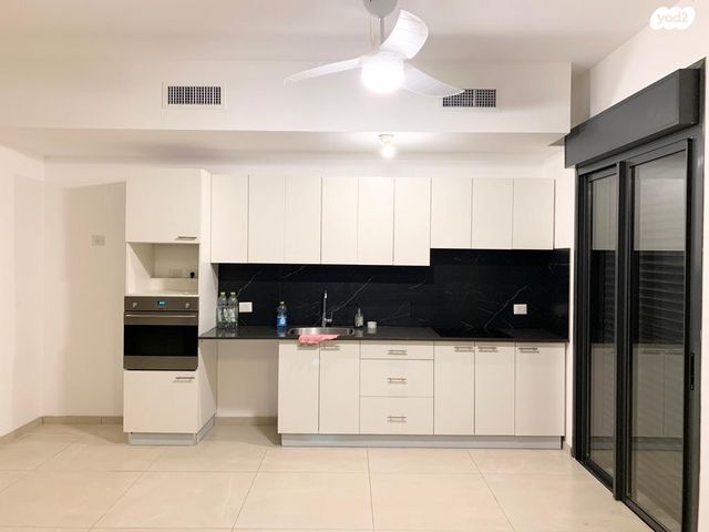 גג/ פנטהאוז, העצמאות, מרכז, הרצליה