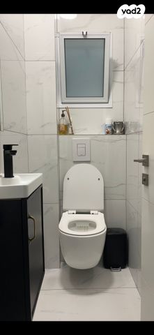 דירה, הבריגדה היהודית, גלי הים, נתניה