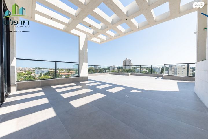 גג/ פנטהאוז, דרך יבנה, רחובות