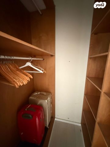 דירה, שמעון בן צבי, שטח 9, גבעתיים