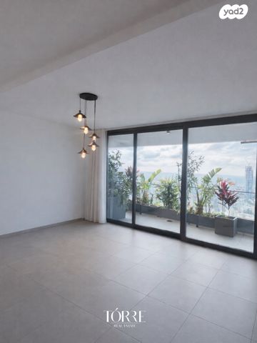 דירה, דרך מנחם בגין 158, מונטיפיורי, הרכבת, תל אביב יפו