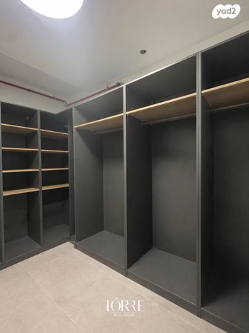 דירה, דרך מנחם בגין 158, מונטיפיורי, הרכבת, תל אביב יפו