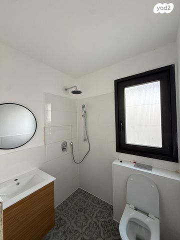 דירה, משגב עם 4, קרית שלום, תל אביב יפו