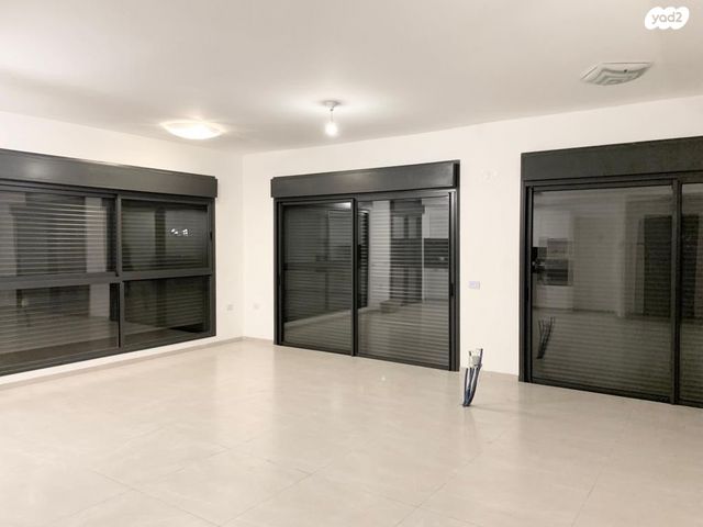 גג/ פנטהאוז, העצמאות, מרכז, הרצליה