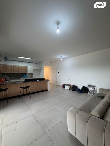 דירה, משה רינת, קרית רבין, חולון