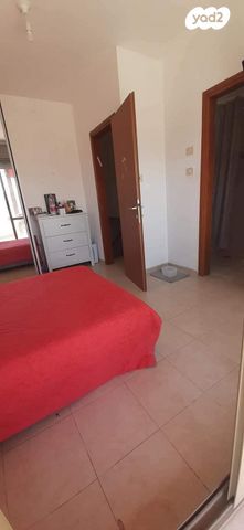 גג/ פנטהאוז, משה הס, רסקו א', חולון