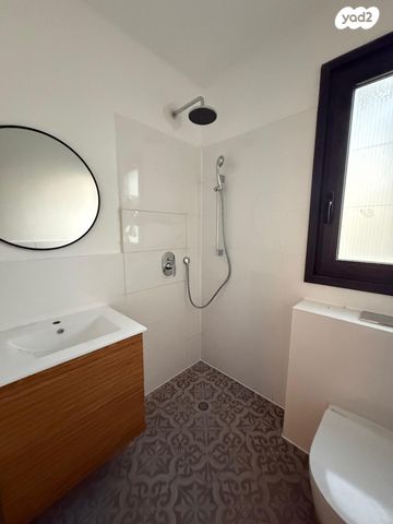 דירה, משגב עם 4, קרית שלום, תל אביב יפו