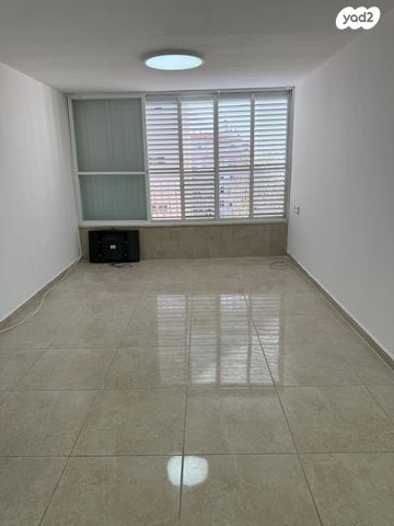 דירה, יאיר שטרן, ההסתדרות, אור יהודה