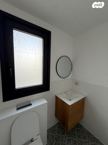 דירה, משגב עם 4, קרית שלום, תל אביב יפו