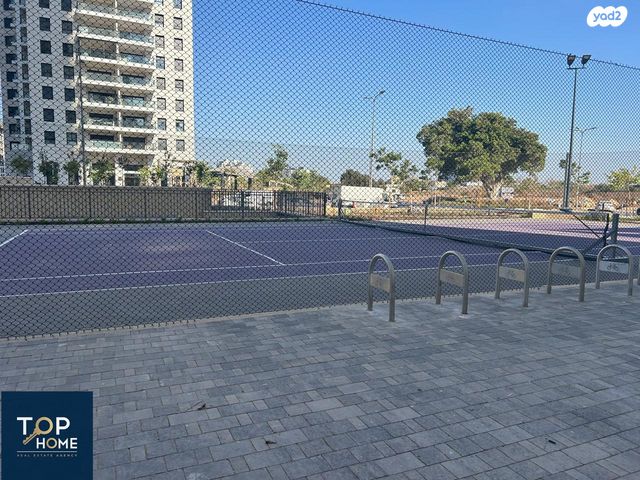 דירה, אמנון ליפקין שחק, נוף הטיילת, נתניה