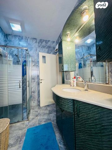 דירה, הרב הרצוג 49, שכונה י"א, באר שבע