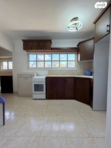 שדרות דגניה 25