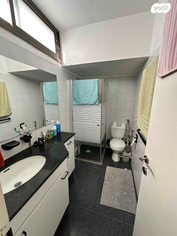 דירה, הגדוד העברי, קרית ויצמן, רעננה