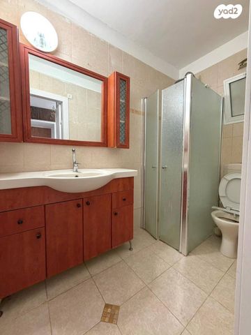 דירה, שדרות דגניה 25, קרית חיים מערבית, חיפה