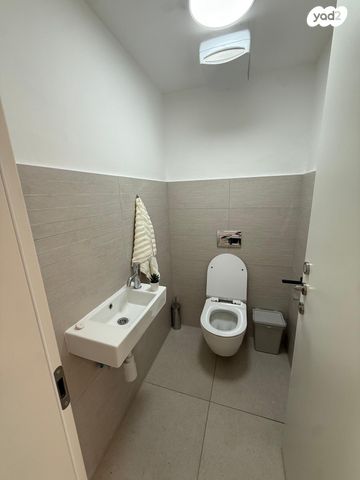 דירה, שדרות ירושלים 129, תל אביב יפו